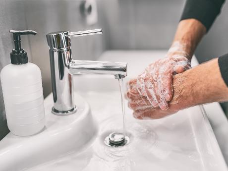 Spălarea corectă a mâinilor în 5 pași
